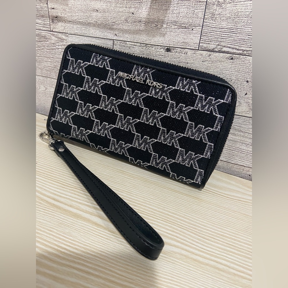 Michael Kors MK Jet Set Black Multi Phone Case Wallet